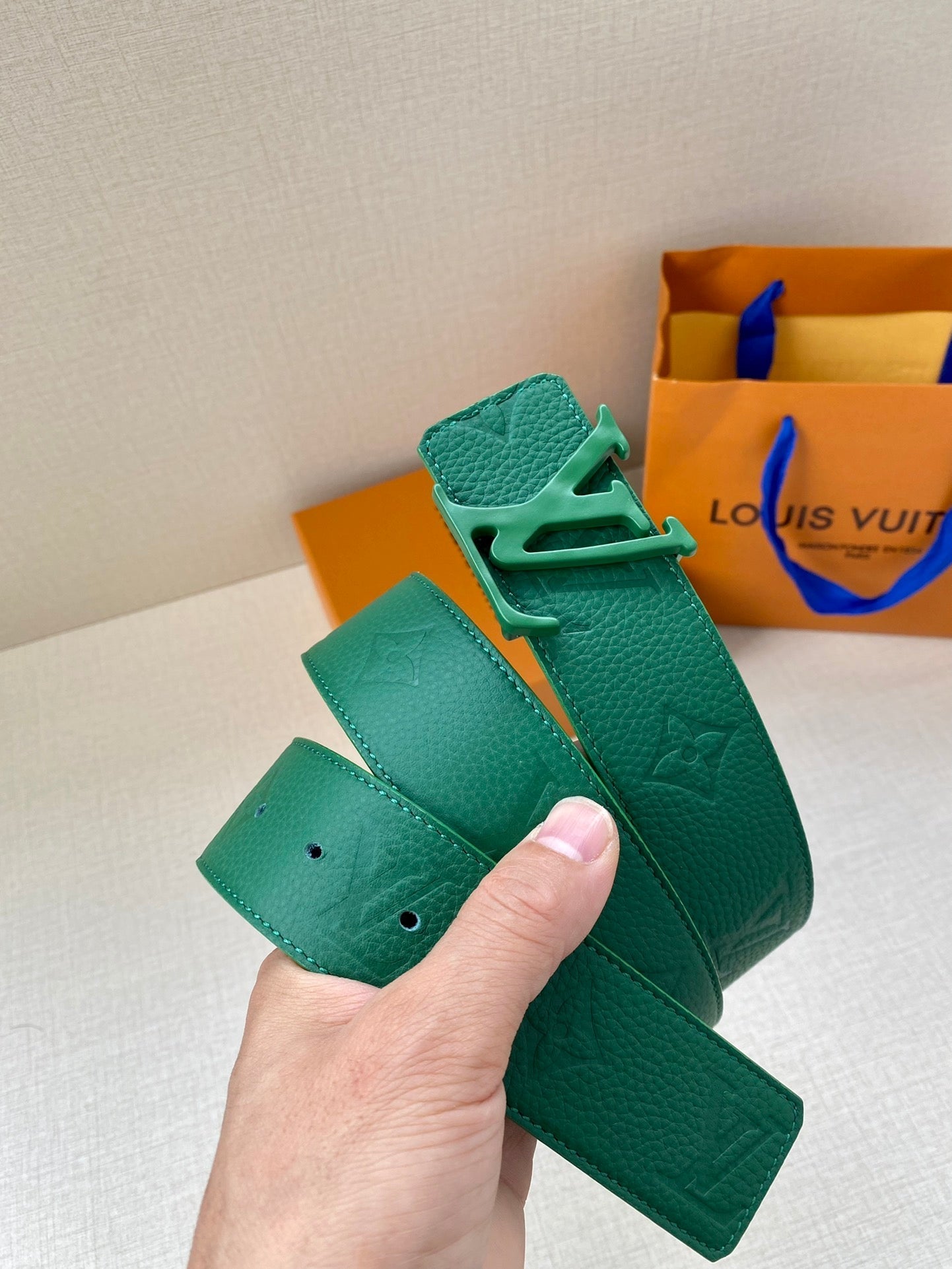 Vl - Luxury  LUV  BELTS 022