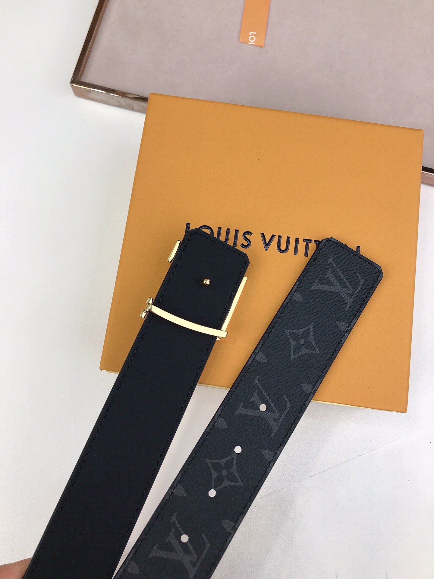 Vl - Luxury  LUV  BELTS 001