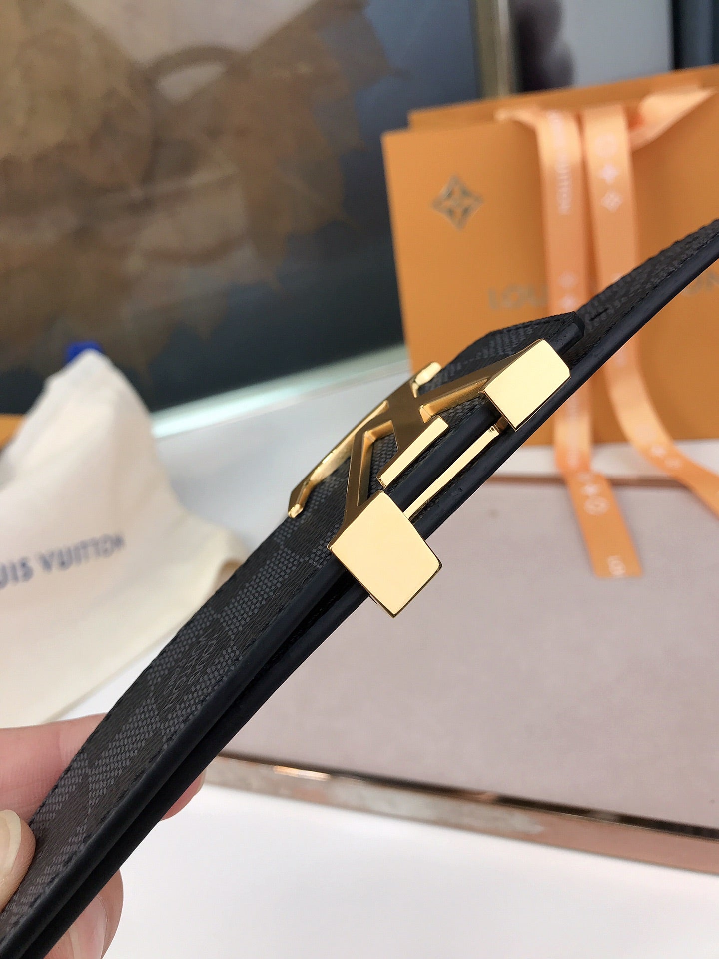 Vl - Luxury  LUV  BELTS 006