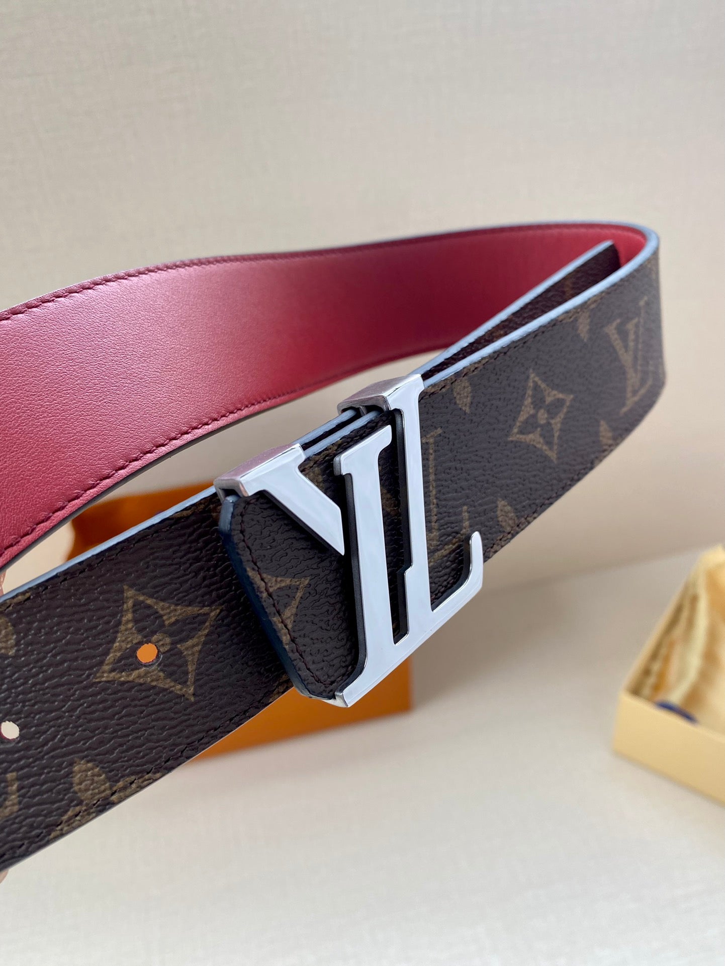 Vl - Luxury  LUV  BELTS 019