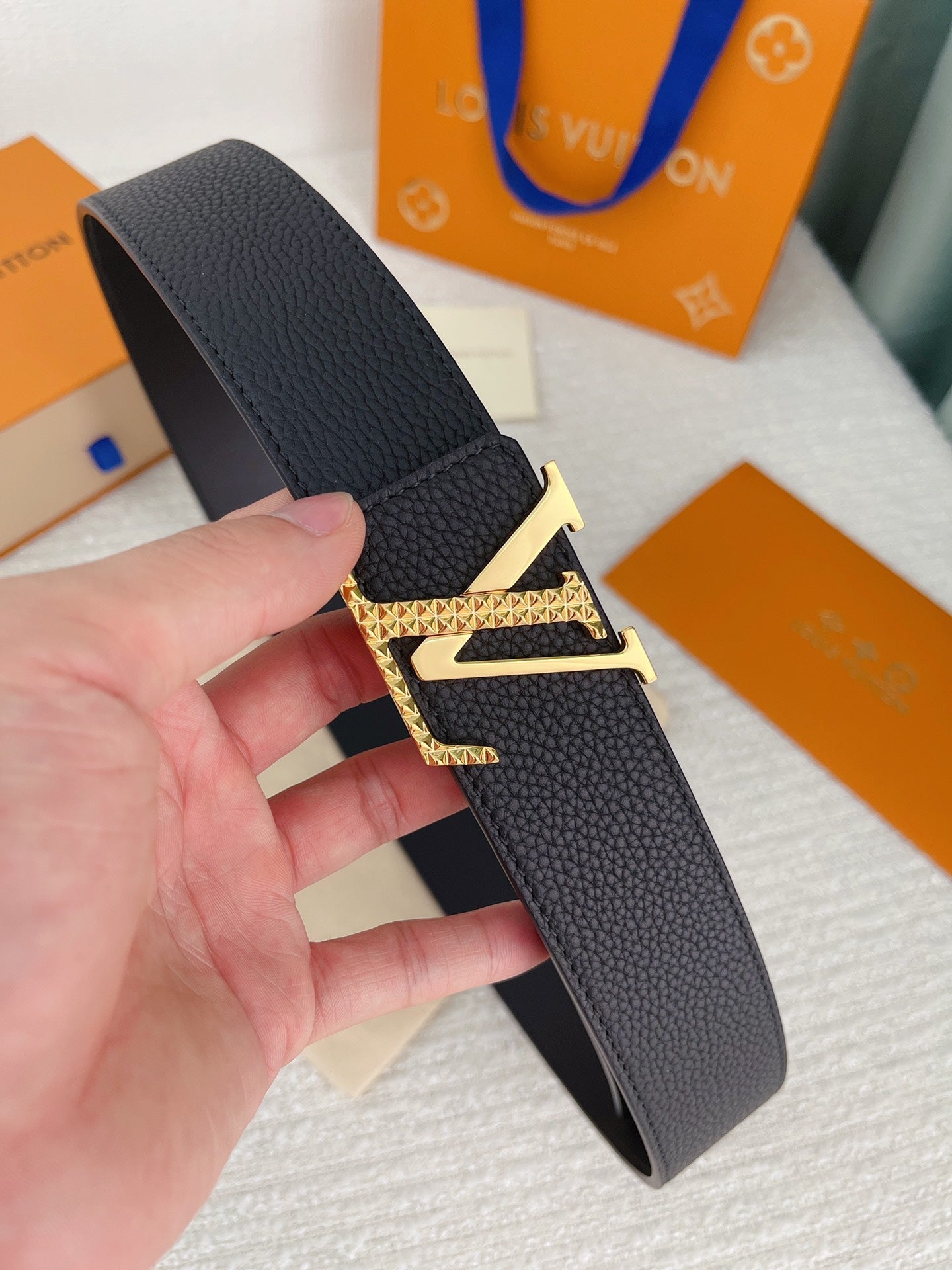 Vl - Luxury  LUV  BELTS 023